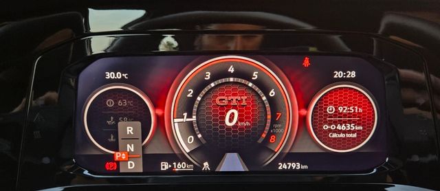 Volkswagen Golf GTI 2.0TSI 245CV 10/2023