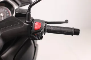 YAMAHA X-Max 125 2023