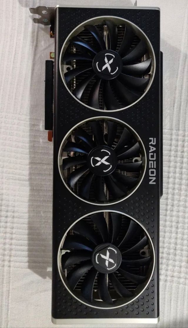 XFX SPEEDSTER MERC319 AMD Radeon RX 6800