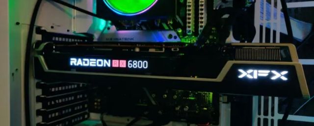 XFX SPEEDSTER MERC319 AMD Radeon RX 6800