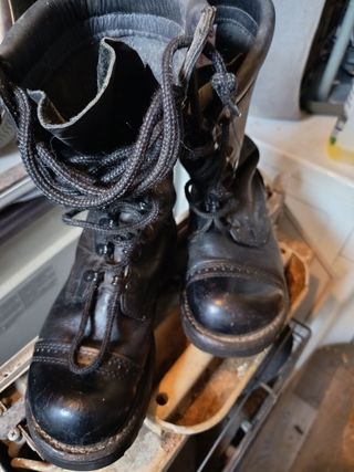 Anfibi n.37 punta in ferro