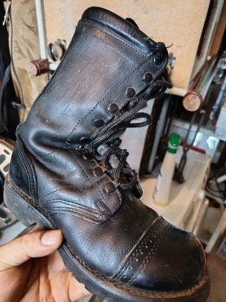 Anfibi n.37 punta in ferro