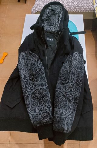 Cazadora Vikinga Negra Premium