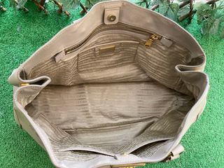 Bolso original  Prada Gris 