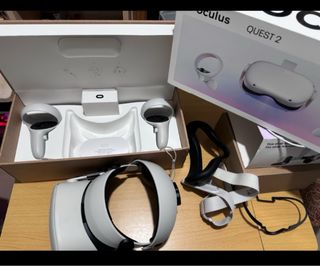 Oculus Quest VR Headset y Controles