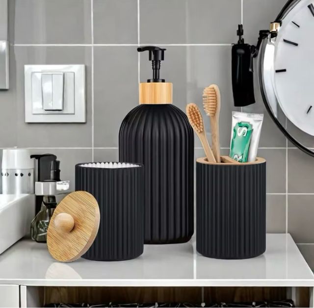 Juego dispensador de jabón a estrenar