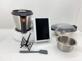 robot multifuncion taurus mycook next