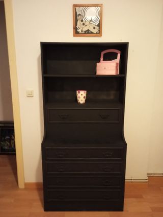 Mueble escritorio y estantería negro en Pontevedra