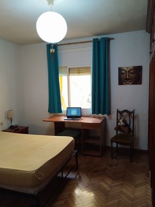 Habitación grande en alquiler