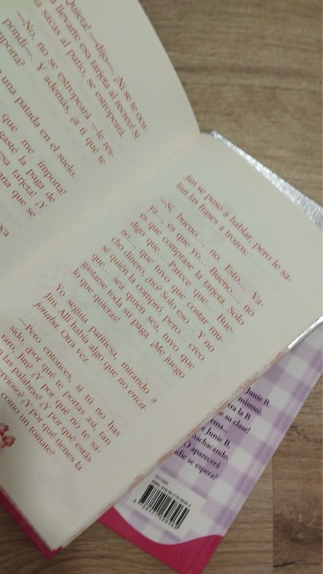 Junie B. Jones tiene un admirador secreto (Span...