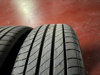 Neumático 215/65 R17 103V