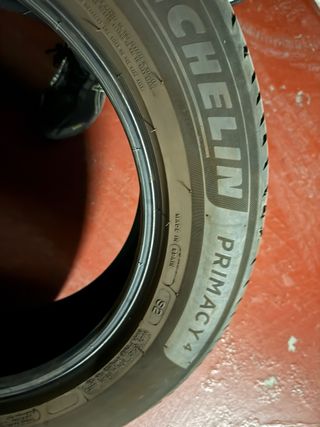 Neumático 215/65 R17 103V