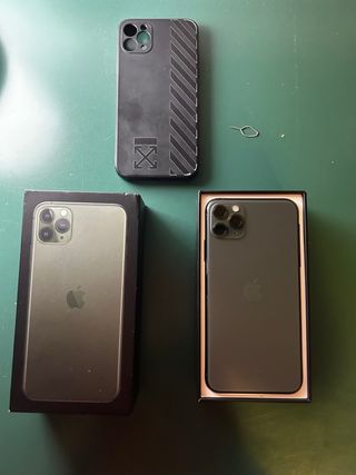 iPhone 11 Pro Max 256GB Verde/Gris