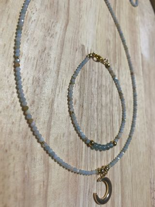 Gargantilla y pulsera de piedras amazonita A.Inox.