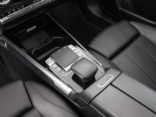 MERCEDES GLB 200 163CV 5P