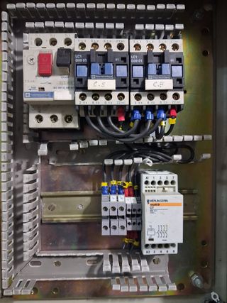 Armario Eléctrico Metálico