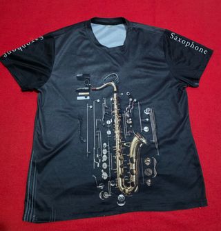Camiseta Saxofón Negro y Dorado M