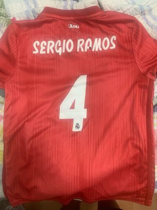 Camiseta Real Madrid Adidas Talla M de niño 