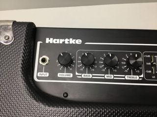 amplificador bajo hartke hd75