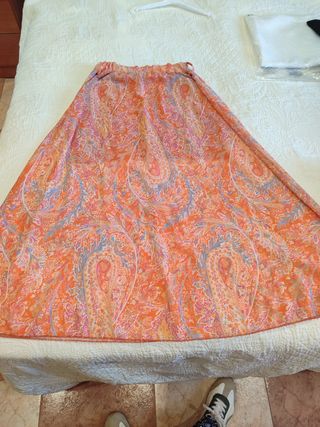 Gonna lunga arancione con stampa paisley