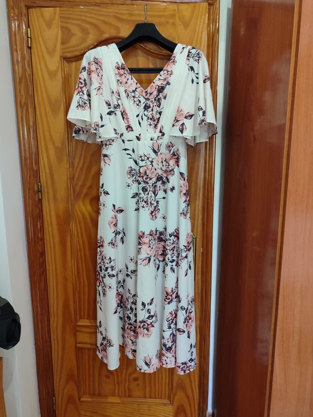Vestido largo floral rosa y blanco