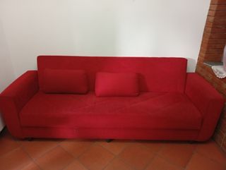 Divano letto rosso in tessuto