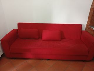 Divano letto rosso in tessuto