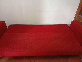 Divano letto rosso in tessuto