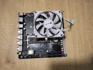 Placa Base CWWK i3-N305 6x SATA 4x 2.5Gb 2x NVMe