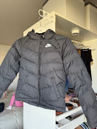 Abrigo plumífero Nike niño TALLA 8