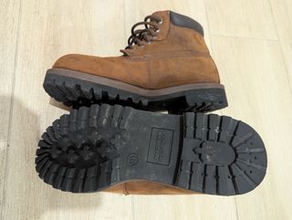 Botas Skechers T44 Impermeables Marrones