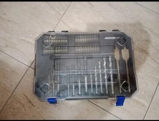 Juego de brocas y puntas para taladro