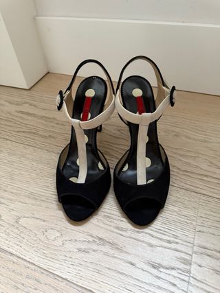 Sandalias Carolina Herrera Beige y Negro