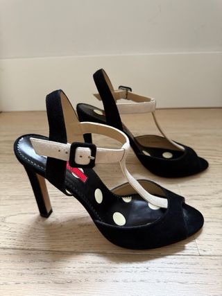 Sandalias Carolina Herrera Beige y Negro