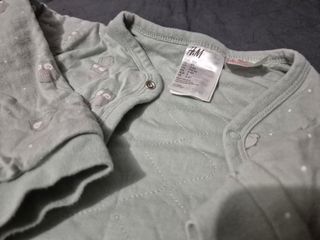 Pijama bebé H&M búhos verde