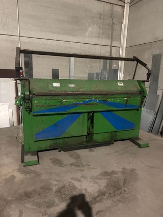 Cizalla y plegadora de chapa hidráulica 