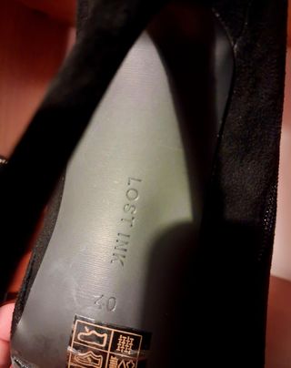 Stivaletti neri con piccole borchie