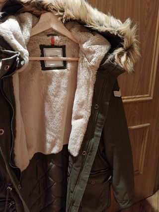 Chaquetón verde mujer capucha 3/4