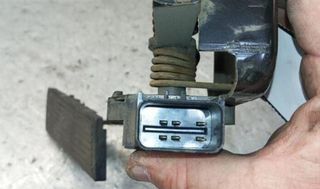 Pedal del acelerador jeep 52079216 cherokee 42984