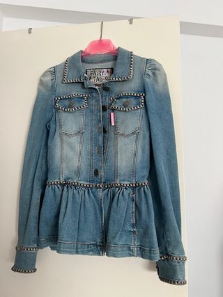 Cazadora vaquera Holy Preppy con tachuelas
