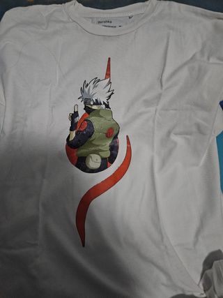 Camiseta Bershka Kakashi 2002 XXS