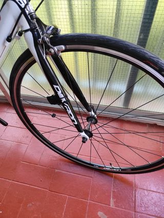 Bicicleta de carretera Devron