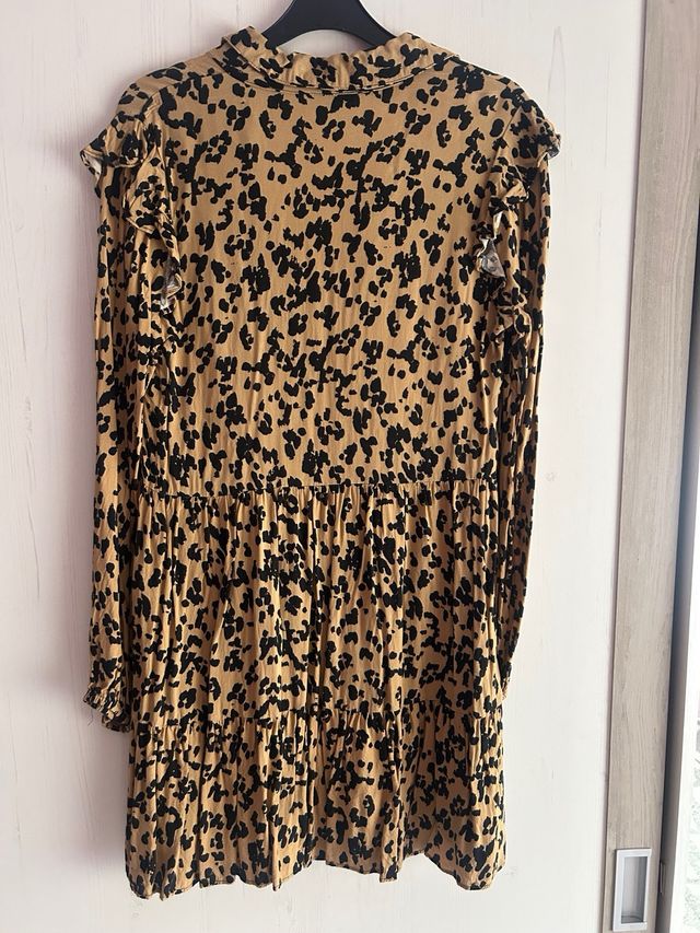 Vestido camisero estampado leopardo Stradivarius