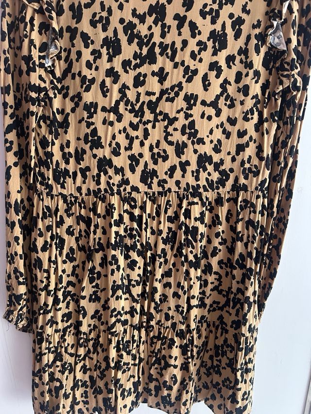Vestido camisero estampado leopardo Stradivarius