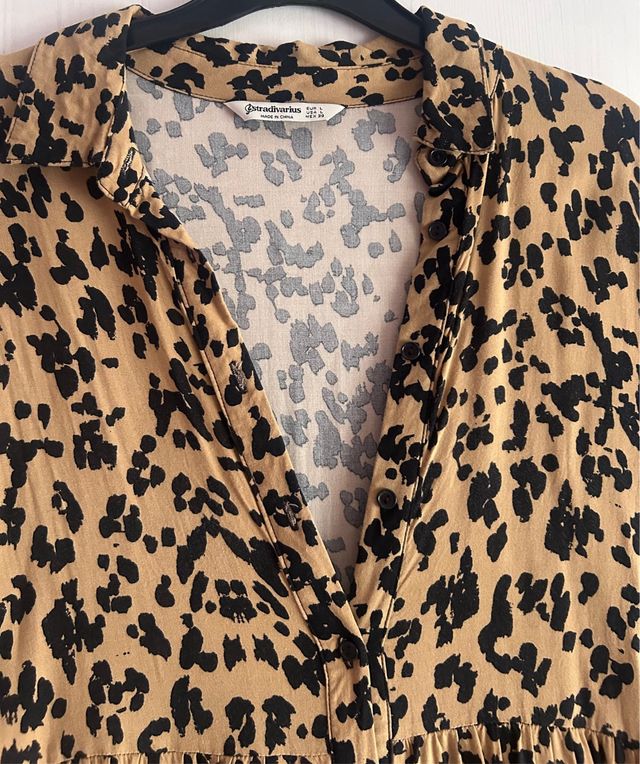 Vestido camisero estampado leopardo Stradivarius