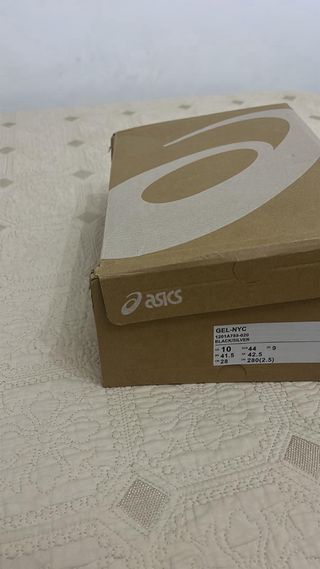 Zapatillas Asics grises y azules