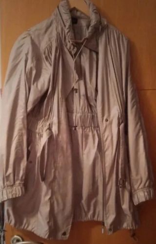 Gabardina fina Sfera beige