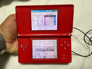 Nintendo DS Roja funciona perfectamente 
