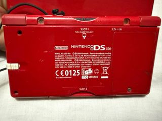 Nintendo DS Roja funciona perfectamente 