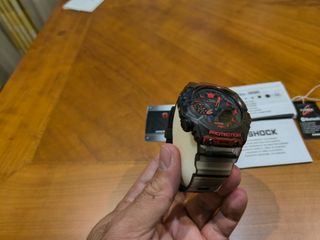 Reloj Casio G-Shock 5690 Negro/Rojo